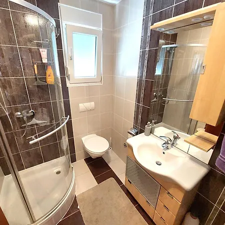 With 2 Bedrooms And Terrace In
